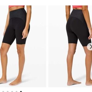 Lululemon Blissful Bend Super High-Rise Short 8" Black size 14